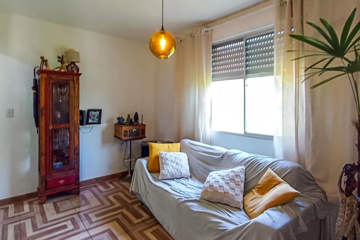 Apartamento com 55m², 2 dormitórios no bairro Vila Assunção em Porto Alegre para Comprar