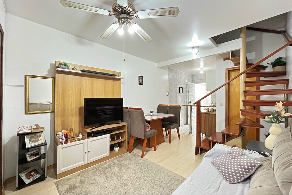 Casa de Condomínio com 78m², 2 dormitórios no bairro Vila Nova em Porto Alegre para Comprar