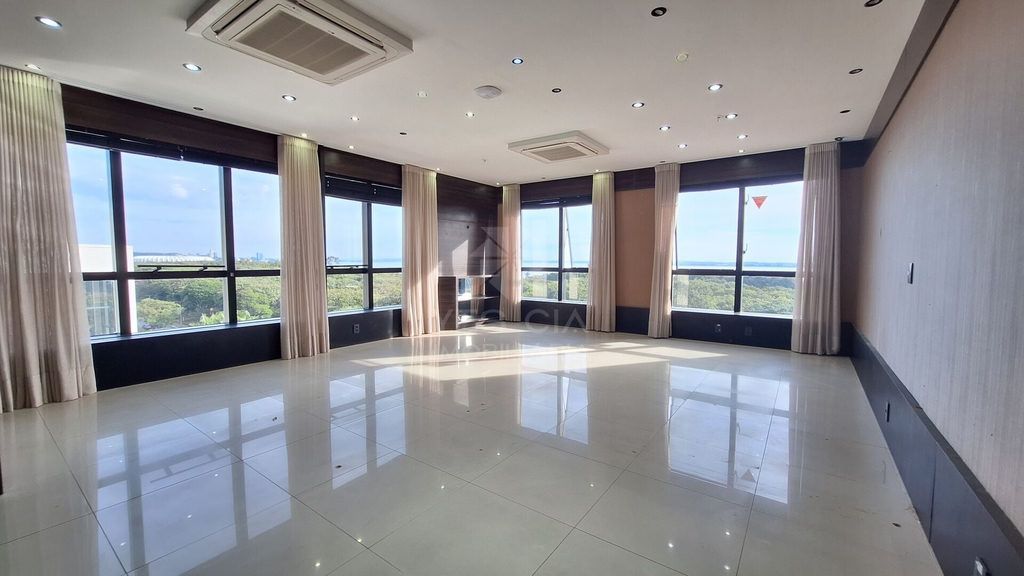 Sala Comercial com 63m² no bairro Praia de Belas em Porto Alegre para Comprar