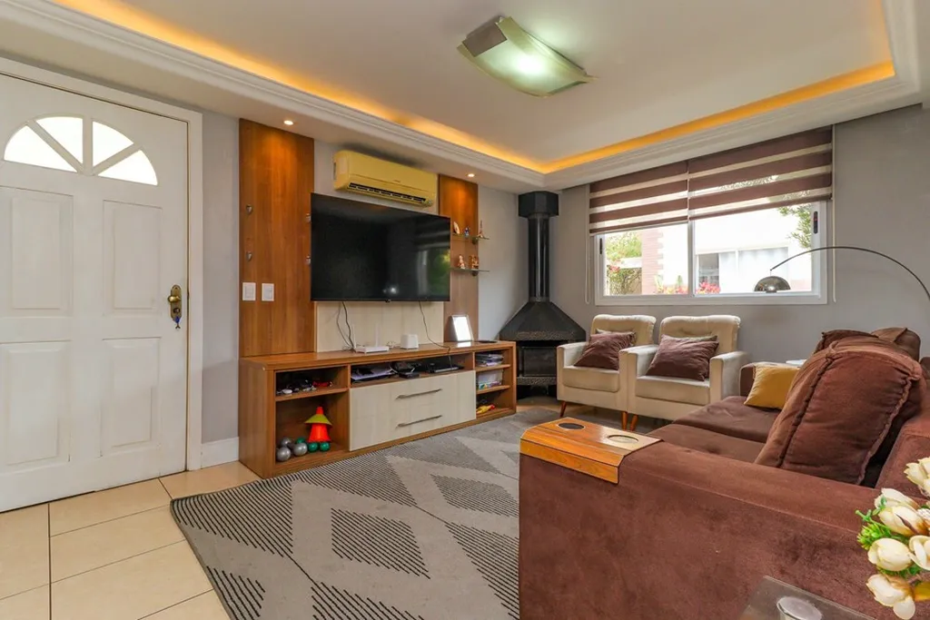 Casa de Condomínio com 147m², 3 dormitórios no bairro São Sebastião em Porto Alegre para Comprar