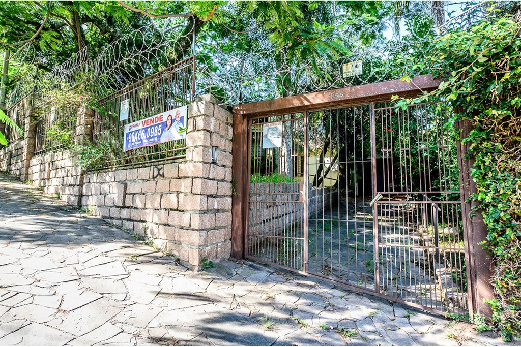 Terreno com 480m² no bairro Menino Deus em Porto Alegre para Comprar