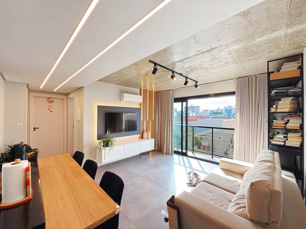 Apartamento com 67m², 2 dormitórios no bairro Menino Deus em Porto Alegre para Comprar