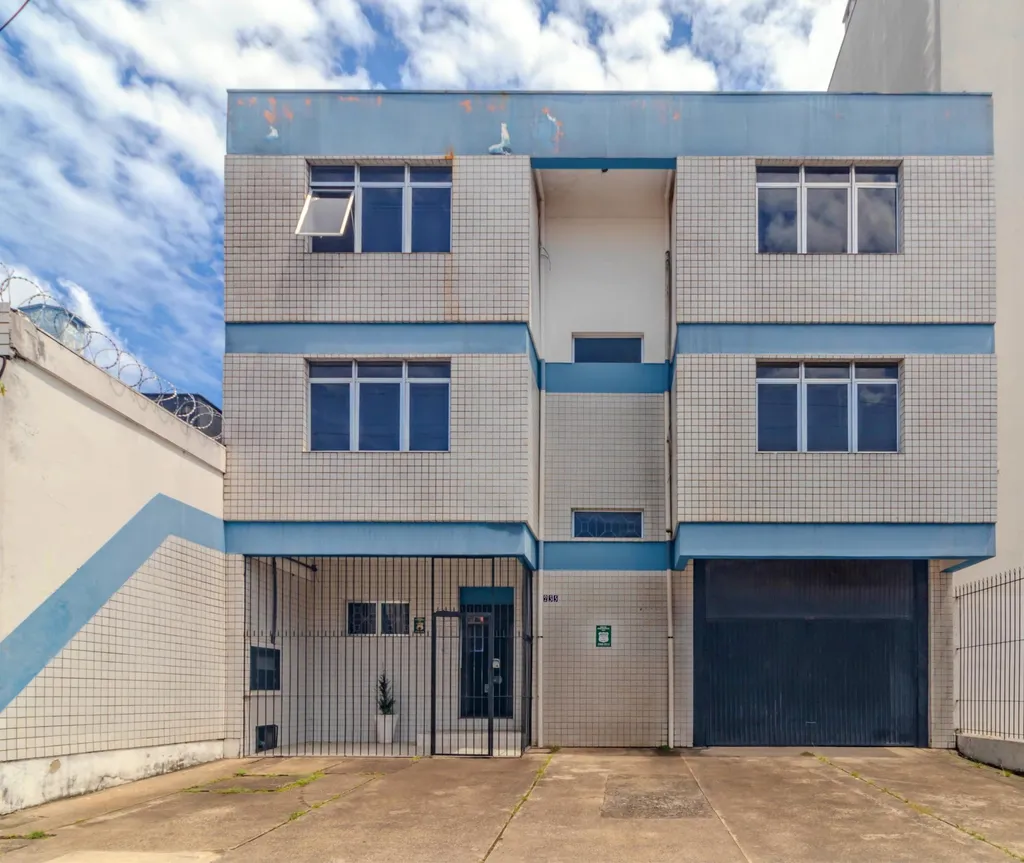 Prédio Residencial com 717m² no bairro São Geraldo em Porto Alegre para Comprar