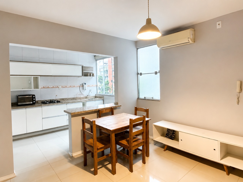 Apartamento com 56m², 2 dormitórios no bairro Cidade Baixa em Porto Alegre para Comprar ou Alugar