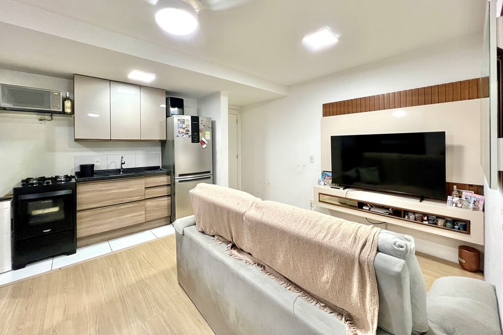 Apartamento com 47m², 2 dormitórios no bairro Estância Velha em Canoas para Comprar