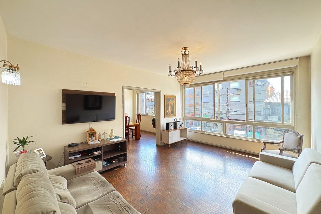 Apartamento com 127m², 3 dormitórios no bairro Menino Deus em Porto Alegre para Comprar