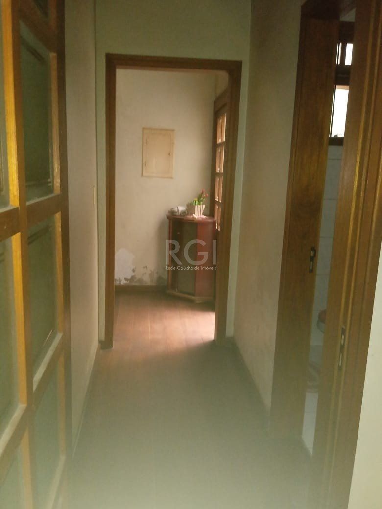Casa à venda com 3 quartos, 219m² - Foto 5