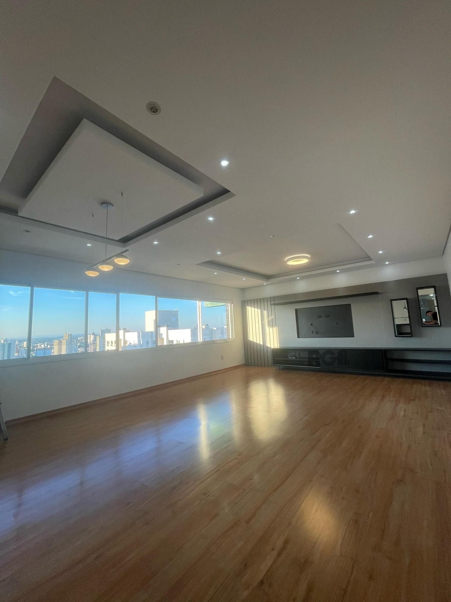 Apartamento, 3 quartos, 132 m² - Foto 1