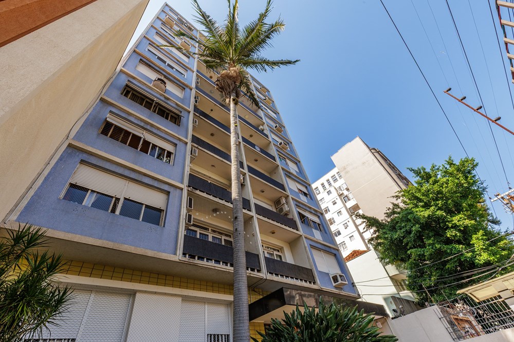 Apartamento com 131m², 3 dormitórios no bairro Santana em Porto Alegre para Comprar
