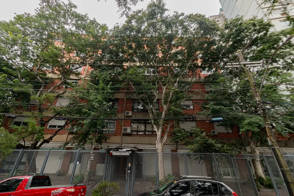 Apartamento com 108m², 3 dormitórios no bairro Santana em Porto Alegre para Comprar