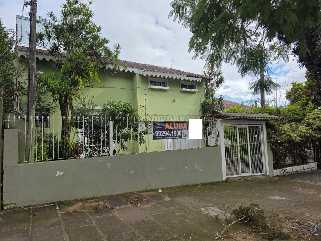 Casa, 3 dormitórios no bairro Teresópolis em Porto Alegre para Comprar