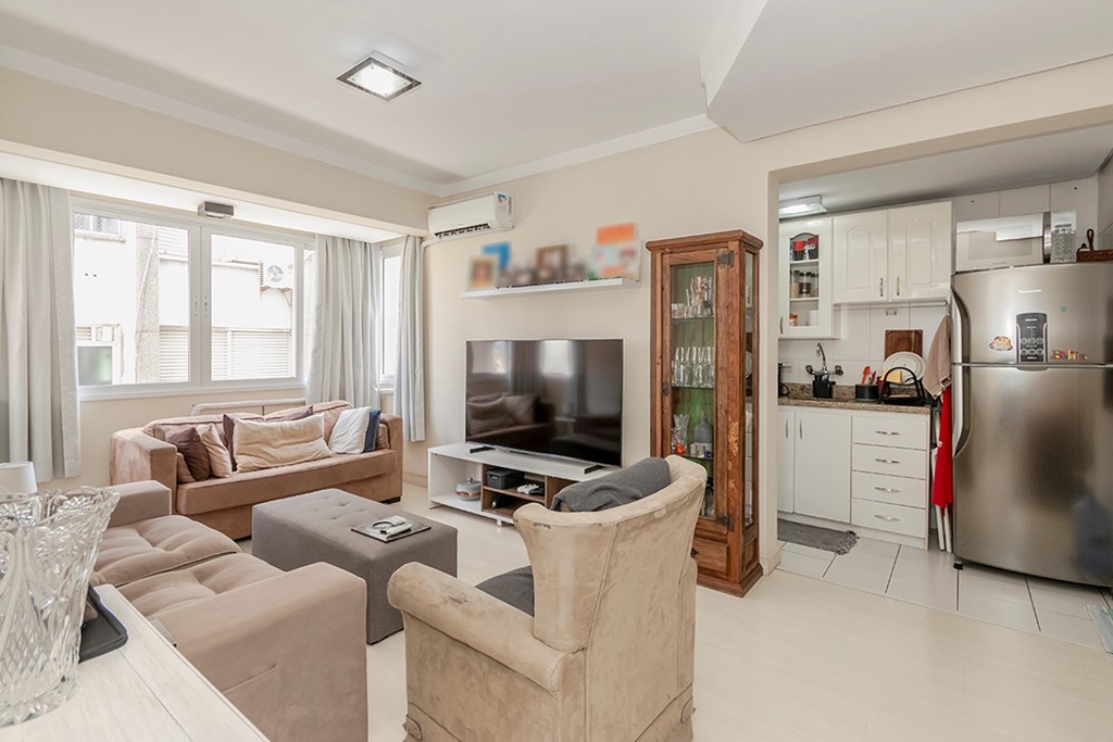 Apartamento com 63m², 2 dormitórios no bairro Cidade Baixa em Porto Alegre para Comprar