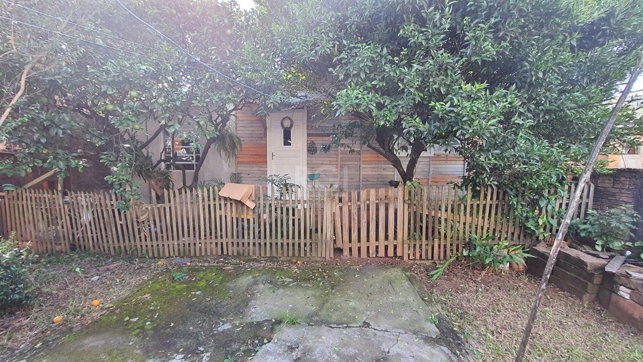 Casa à venda com 3 quartos, 90m² - Foto 12
