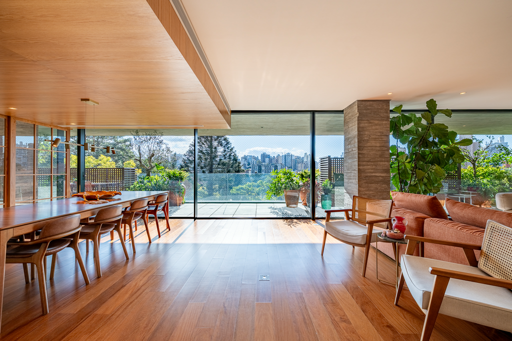 Apartamento com 317m², 3 dormitórios no bairro Petrópolis em Porto Alegre para Comprar