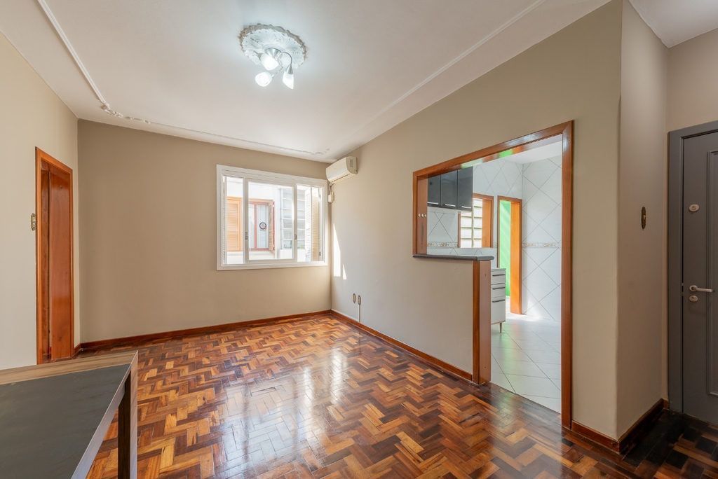 Apartamento com 95m², 2 dormitórios no bairro Santana em Porto Alegre para Comprar ou Alugar