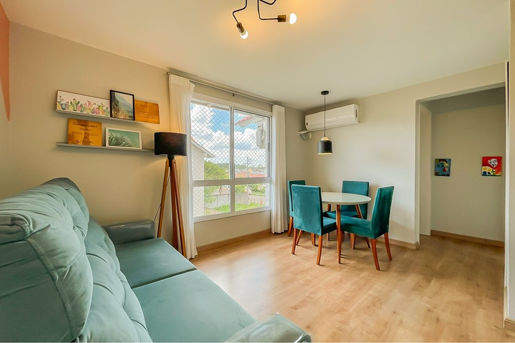 Apartamento com 48m², 2 dormitórios no bairro Hípica em Porto Alegre para Comprar
