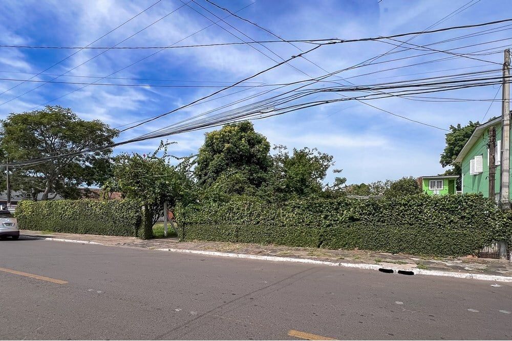 Terreno com 990m² no bairro Niterói em Canoas para Comprar