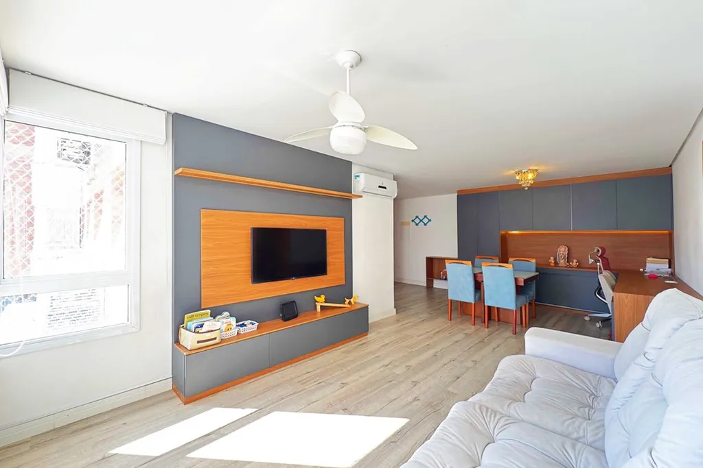 Apartamento com 86m², 2 dormitórios no bairro Menino Deus em Porto Alegre para Comprar