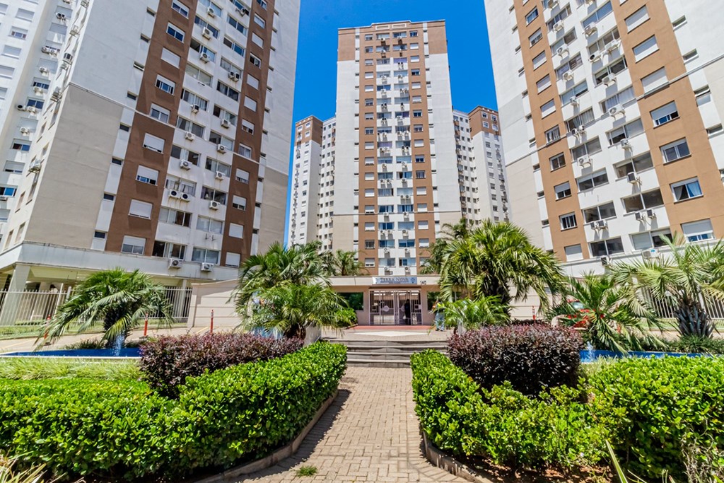 Apartamento com 66m², 3 dormitórios no bairro Vila Ipiranga em Porto Alegre para Comprar