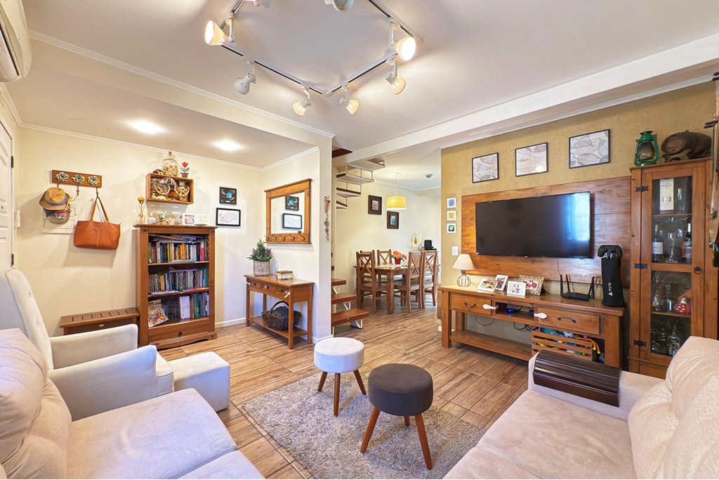 Casa de Condomínio com 78m², 3 dormitórios no bairro Vila Nova em Porto Alegre para Comprar