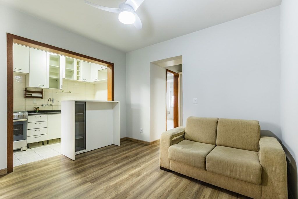 Apartamento com 60m², 2 dormitórios no bairro Petrópolis em Porto Alegre para Comprar
