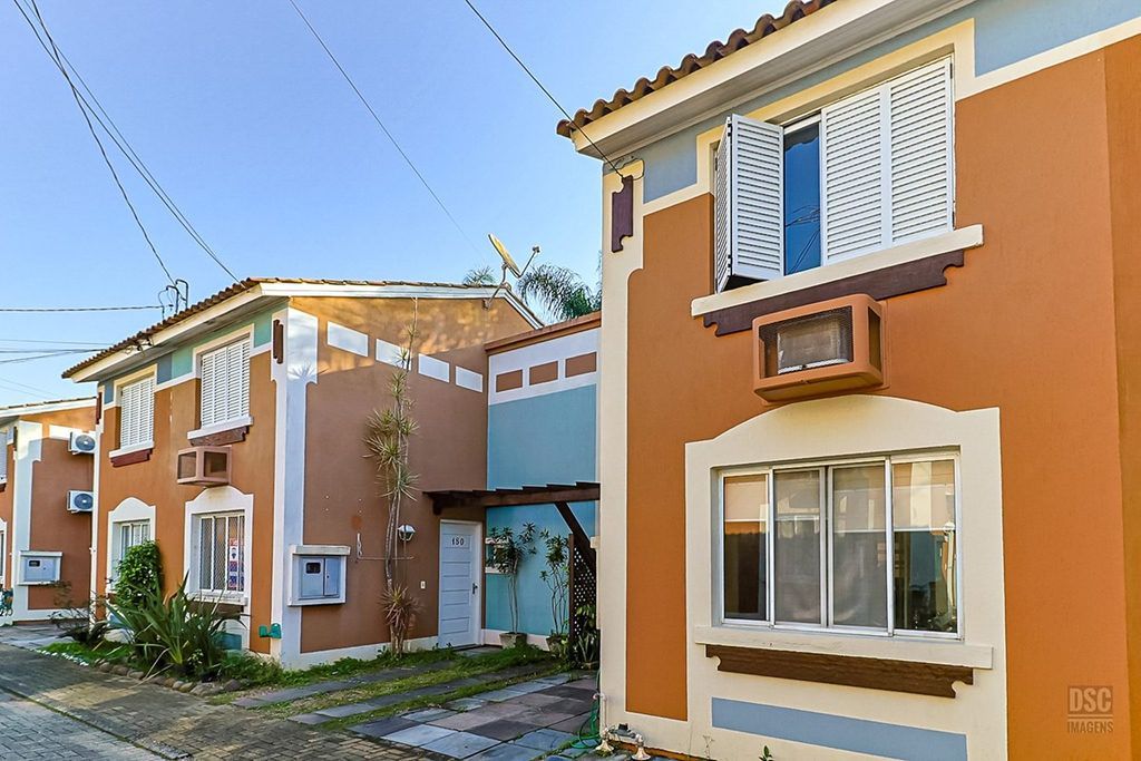 Casa de Condomínio com 90m², 3 dormitórios no bairro Jardim Itu em Porto Alegre para Comprar