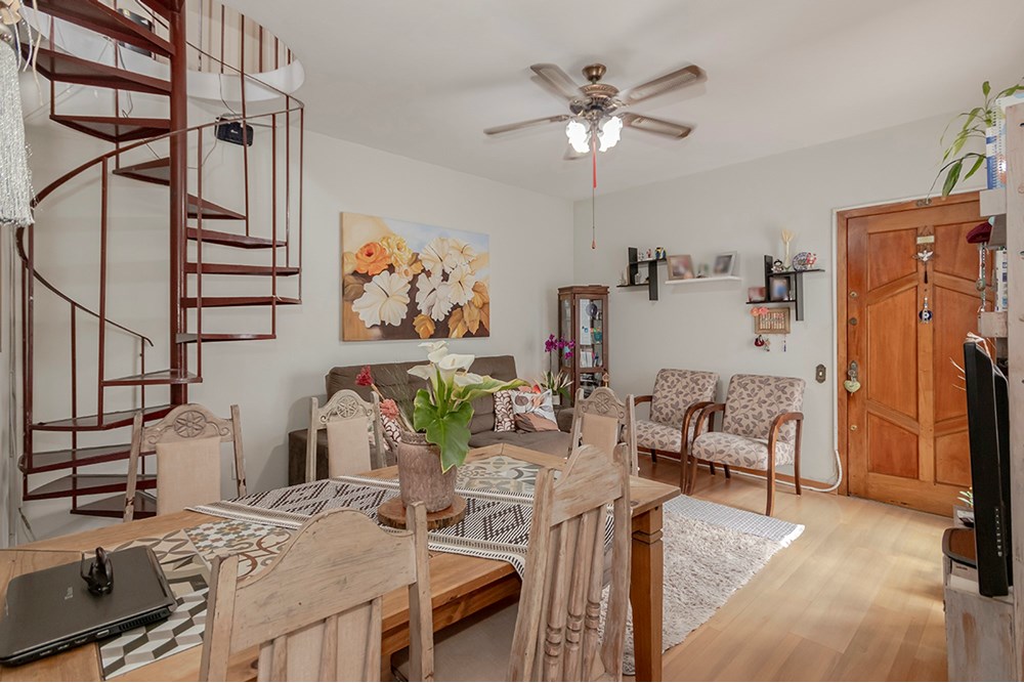 Cobertura com 131m², 2 dormitórios no bairro Jardim Botânico em Porto Alegre para Comprar