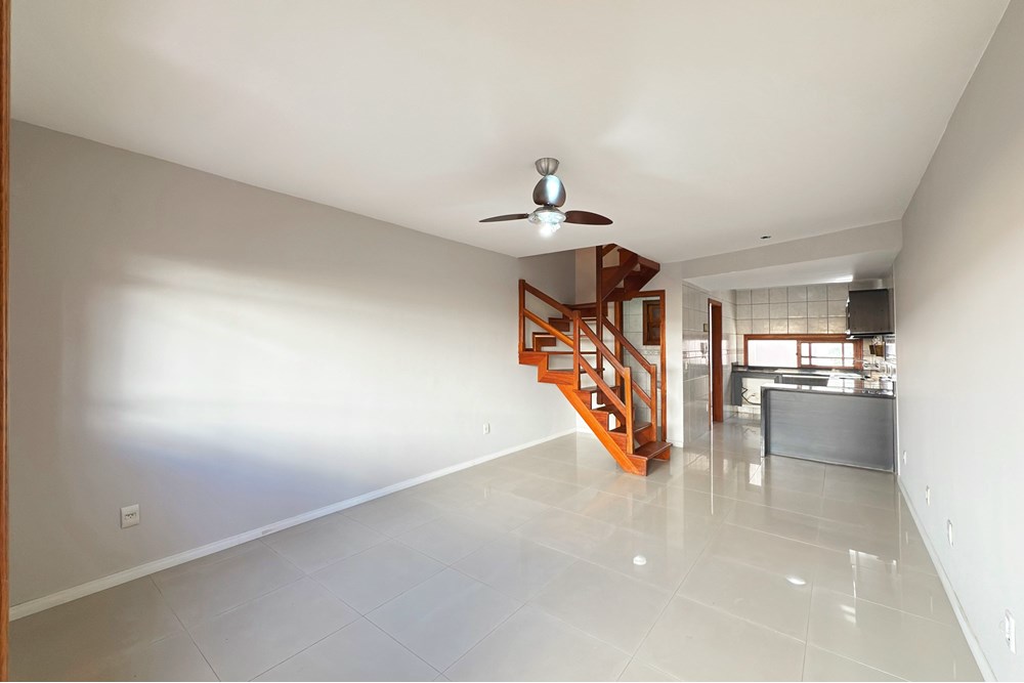 Casa de Condomínio com 114m², 3 dormitórios no bairro Espírito Santo em Porto Alegre para Comprar