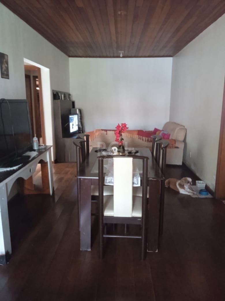 Casa à venda com 3 quartos, 219m² - Foto 17
