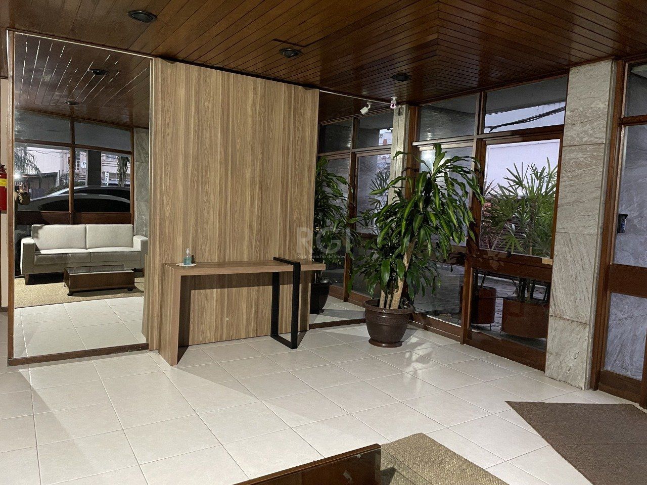 Apartamento à venda com 3 quartos, 87m² - Foto 3