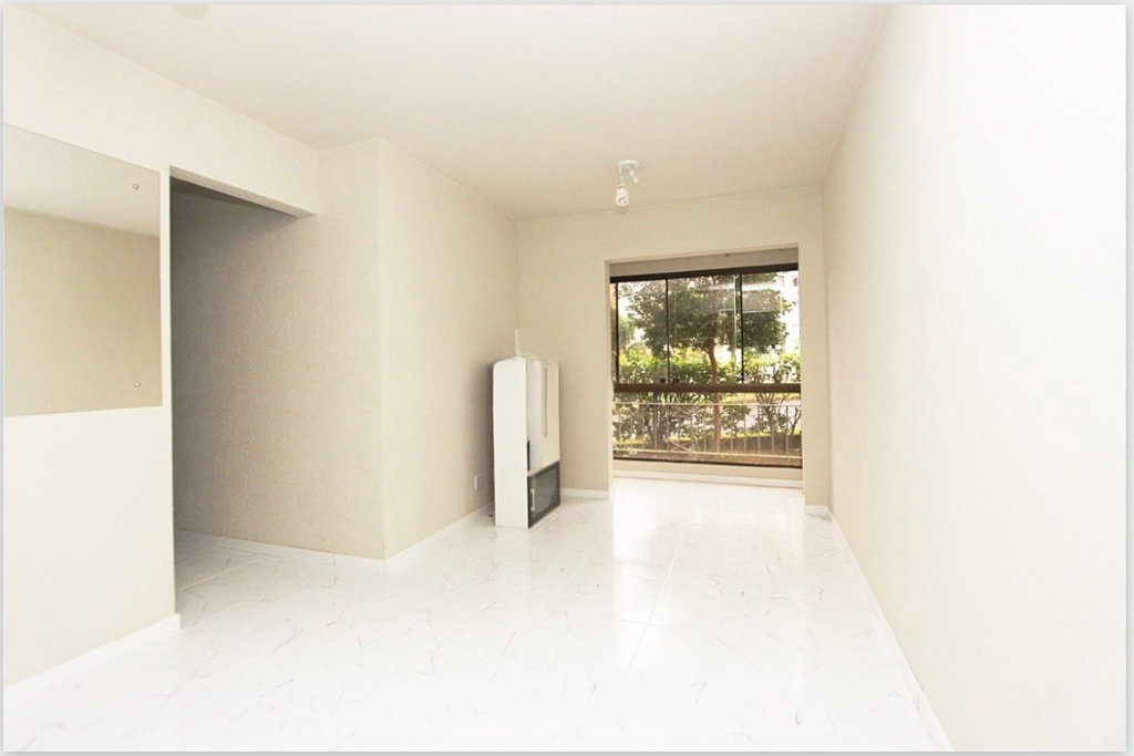 Apartamento com 58m², 2 dormitórios no bairro Jardim Carvalho em Porto Alegre para Comprar