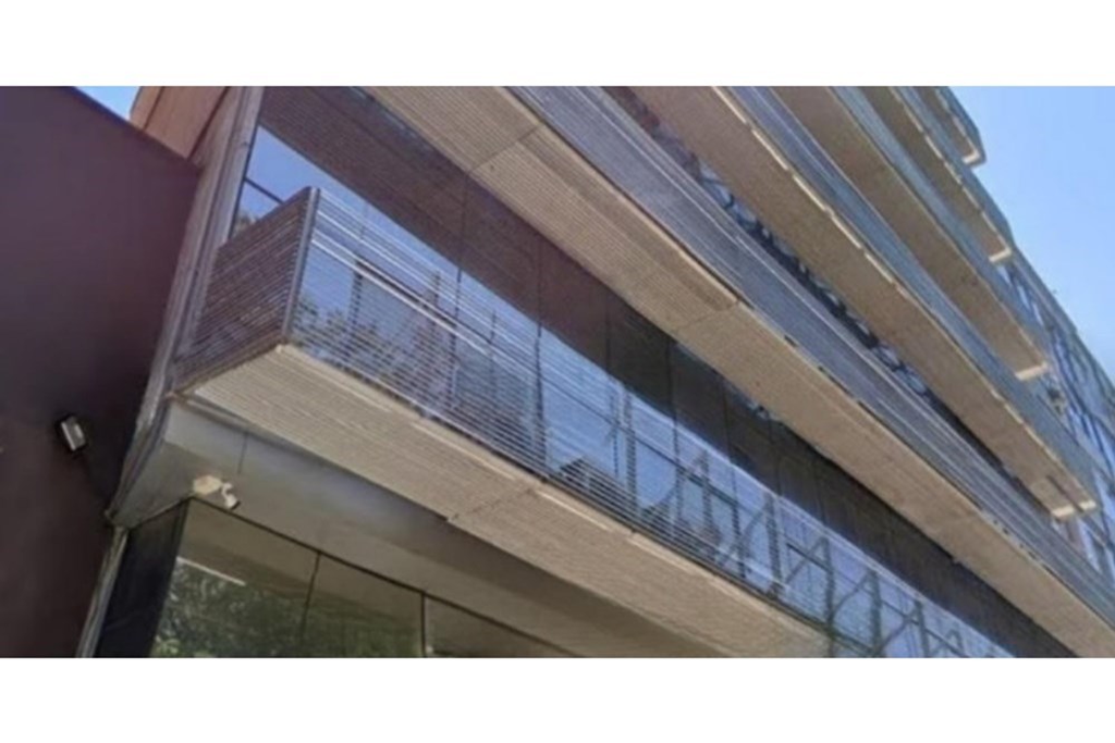 Sala Comercial com 43m² no bairro Centro Histórico em Porto Alegre para Comprar