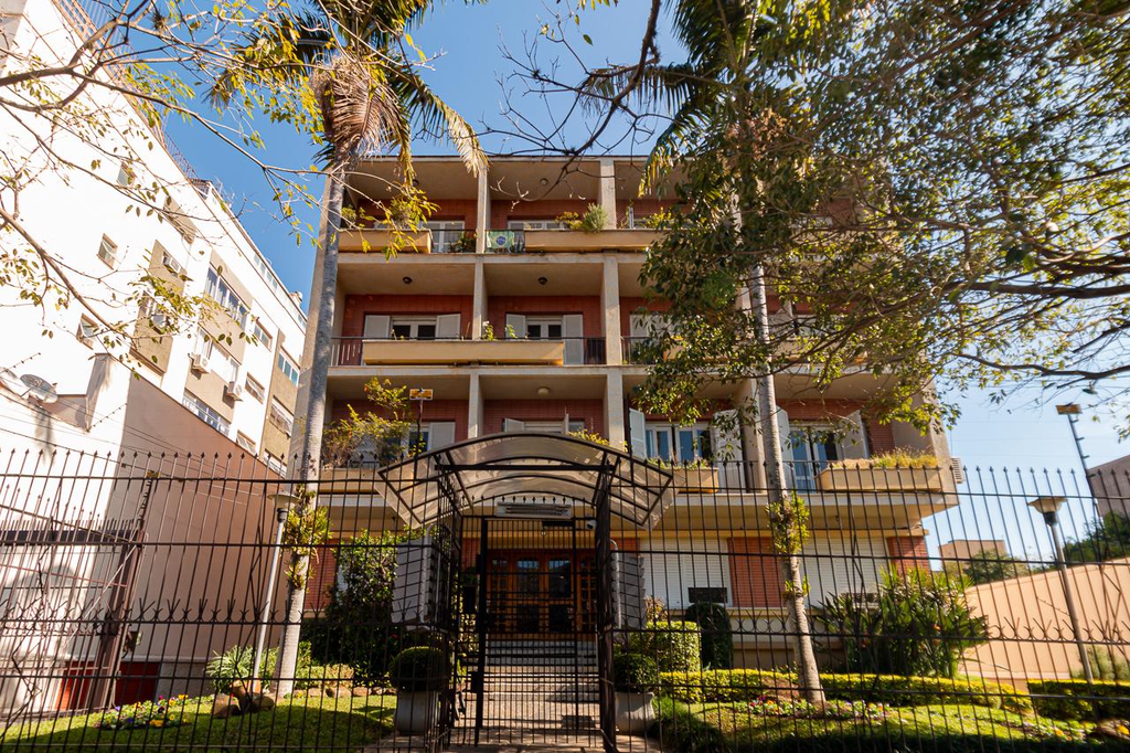Apartamento com 117m², 3 dormitórios no bairro Auxiliadora em Porto Alegre para Comprar