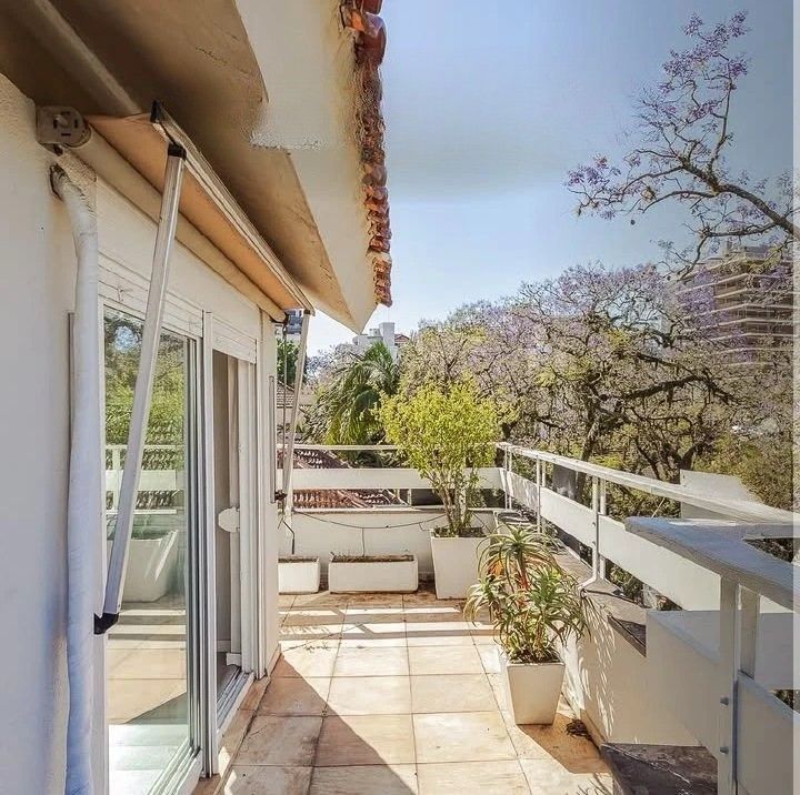 Cobertura com 211m², 2 dormitórios no bairro Moinhos de Vento em Porto Alegre para Comprar