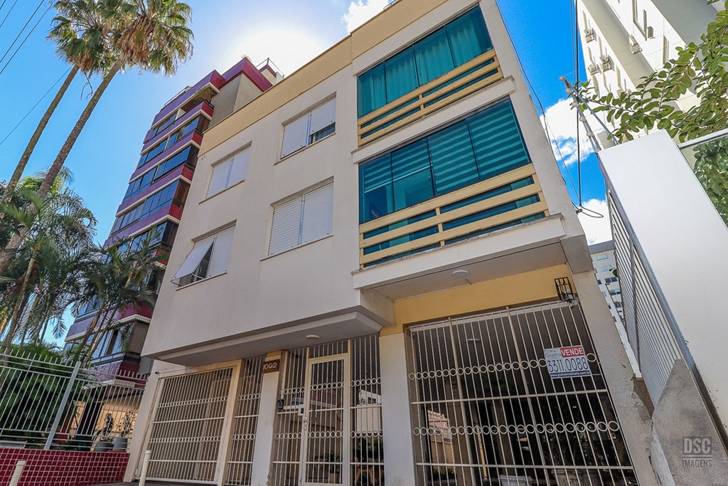 Cobertura com 98m², 2 dormitórios no bairro Santana em Porto Alegre para Comprar