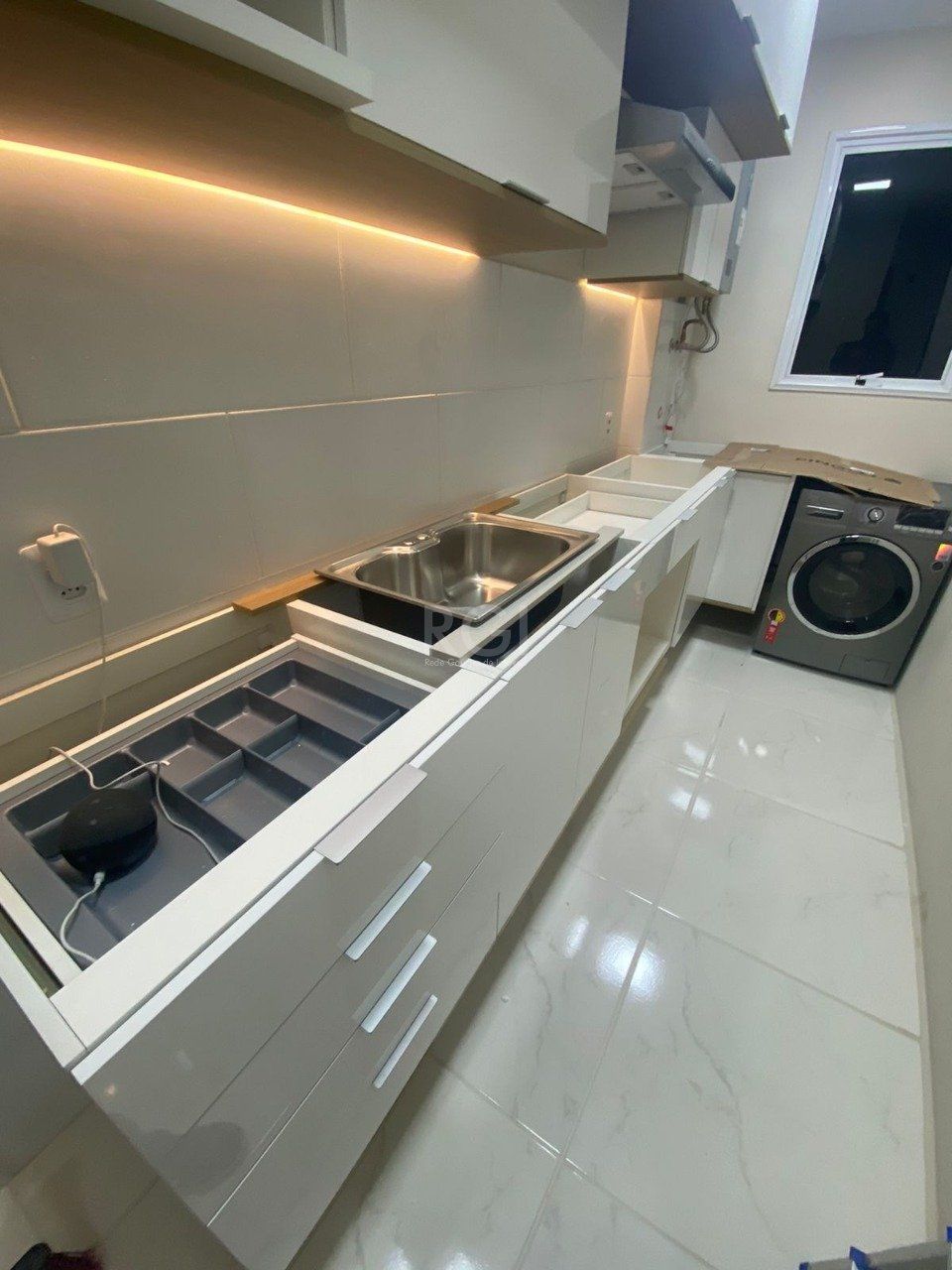 Apartamento à venda com 2 quartos, 54m² - Foto 3