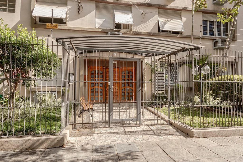 Apartamento com 85m², 2 dormitórios no bairro Rio Branco em Porto Alegre para Comprar