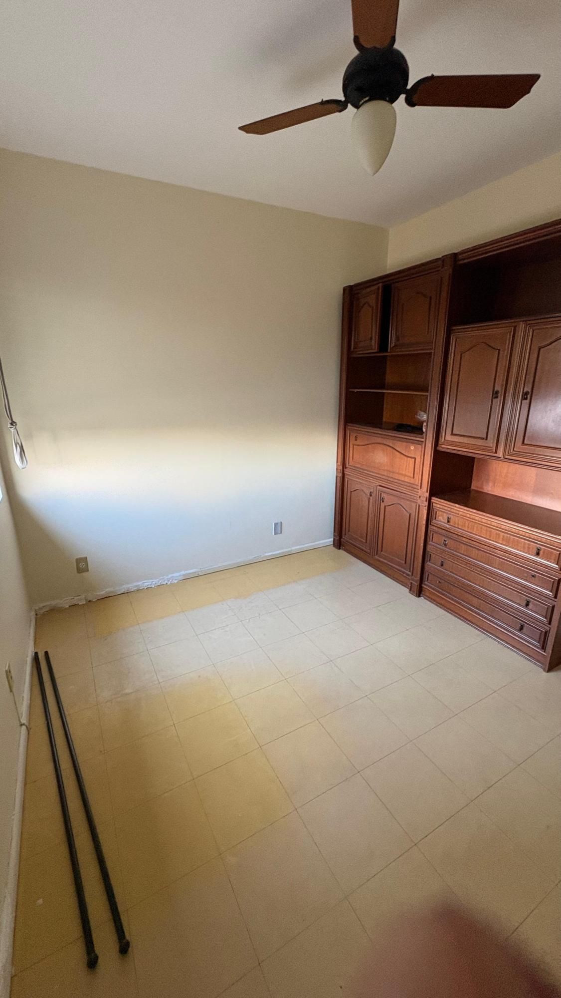 Apartamento de 2 dorm./ na Av. Independência, / Em frente ao Complexo Hospitalar Santa Casa e próximo à UFRGS.