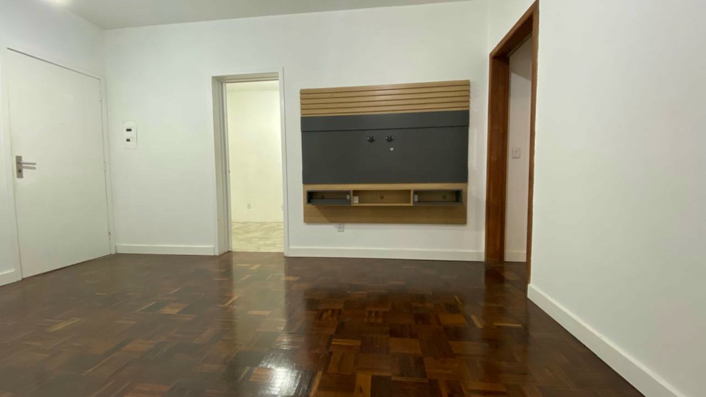 Apartamento com 61m², 2 dormitórios no bairro Centro Histórico em Porto Alegre para Comprar