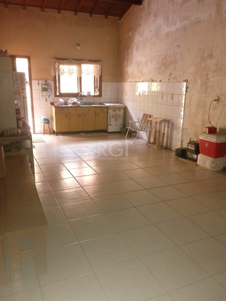 Casa à venda com 3 quartos, 219m² - Foto 7
