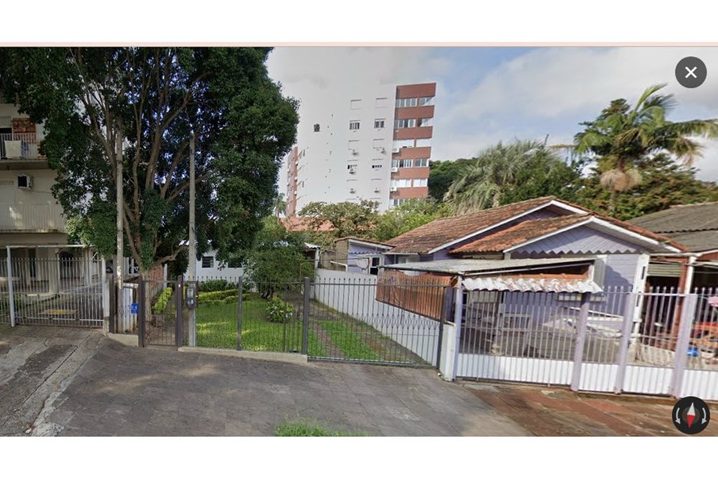 Terreno com 352m² no bairro Cristo Redentor em Porto Alegre para Comprar