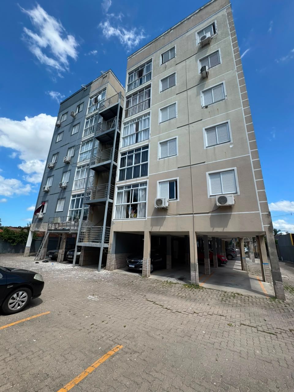 Apartamento, 2 dormitórios no bairro Morada do Vale II em Gravataí para Comprar