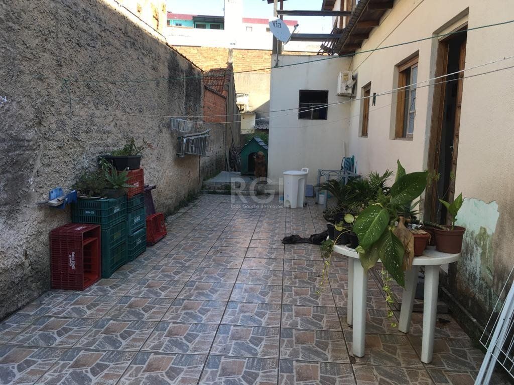 Casa à venda com 4 quartos, 205m² - Foto 7