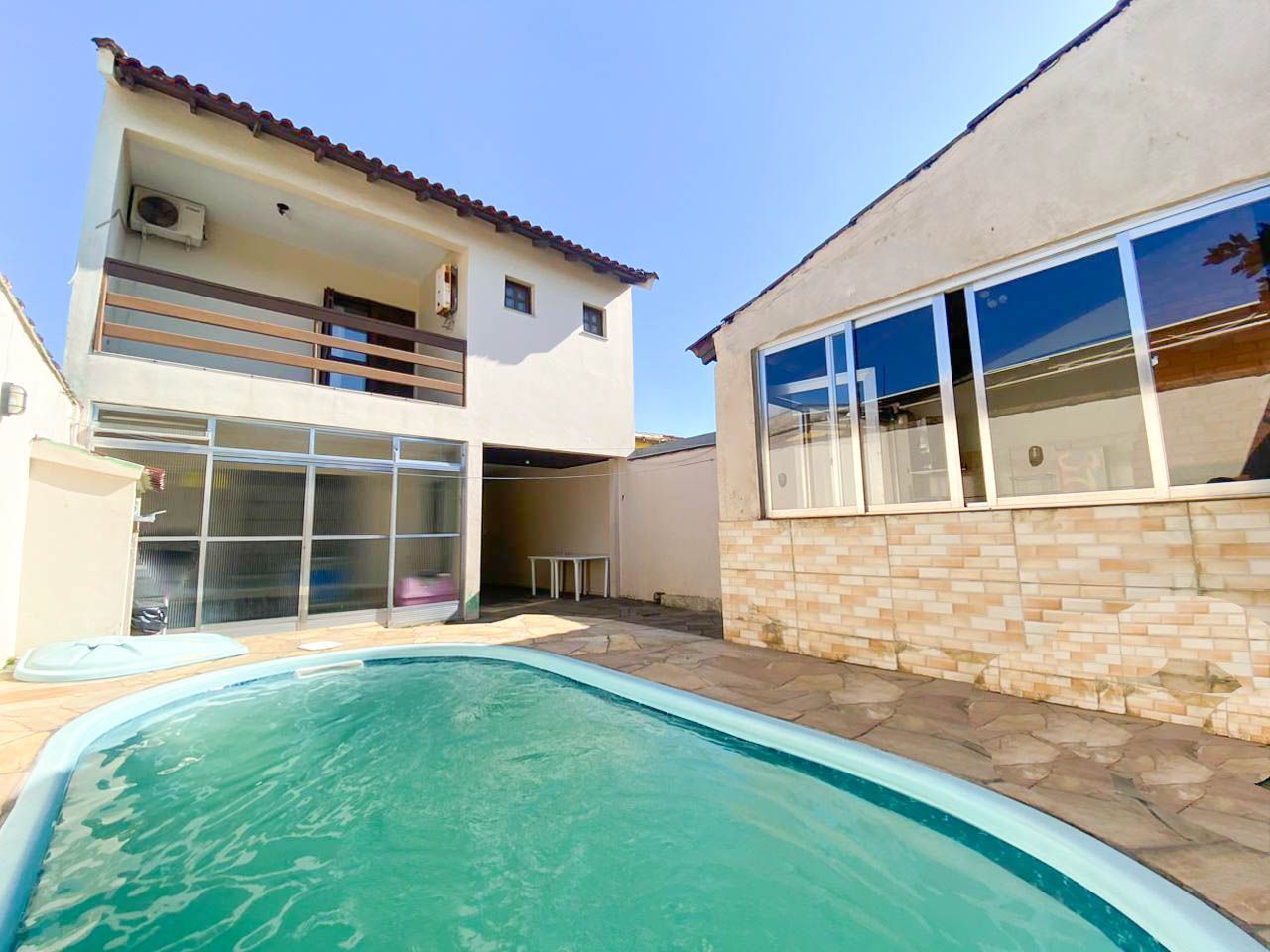 Casa / 3 Quartos / 1 Suíte / Piscina / Cgurrasqueira / 4 Vagas / Porto Verde / Jardim Algarve / Alvorada / RS