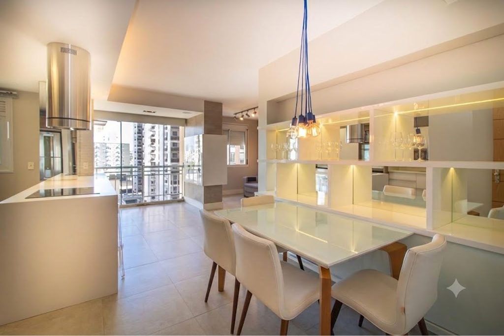 Apartamento com 62m², 2 dormitórios no bairro Passo da Areia em Porto Alegre para Comprar