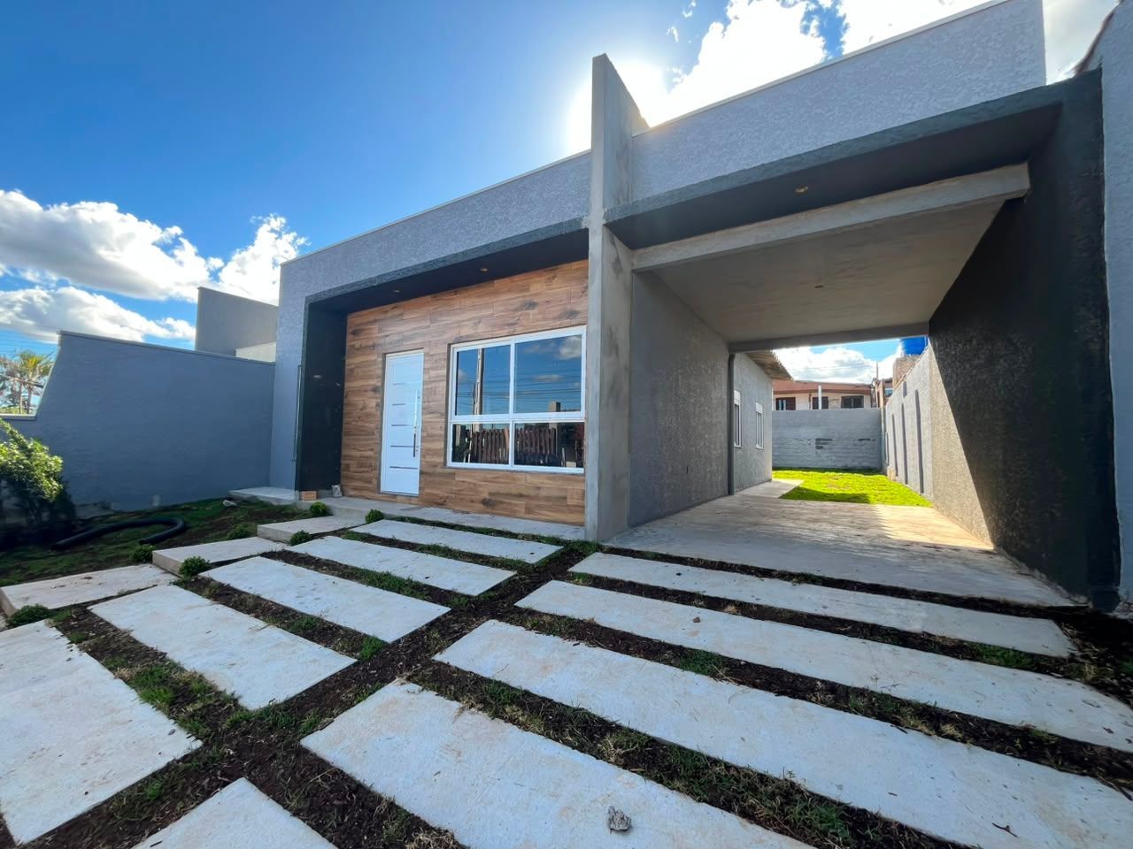 Casa, 3 dormitórios no bairro Morada do Vale I em Gravataí para Comprar