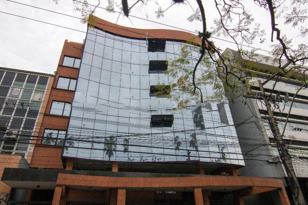 Sala Comercial com 34m² no bairro Petrópolis em Porto Alegre para Comprar
