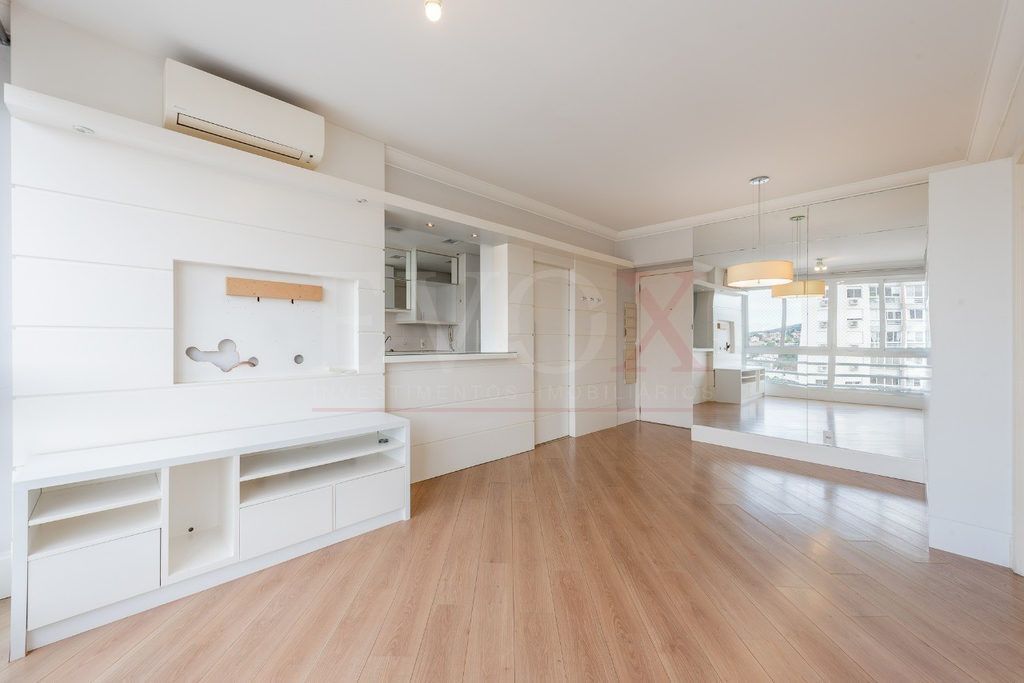 Apartamento com 70m², 2 dormitórios no bairro Jardim Botânico em Porto Alegre para Comprar