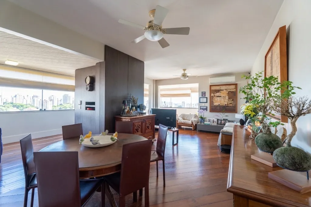 Apartamento com 154m², 3 dormitórios no bairro Mont Serrat em Porto Alegre para Comprar