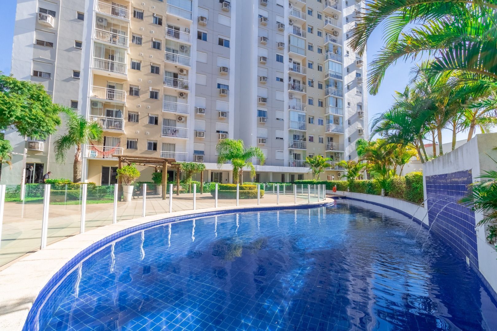 Apartamento, 2 dormitórios no bairro Jardim Carvalho em Porto Alegre para Comprar